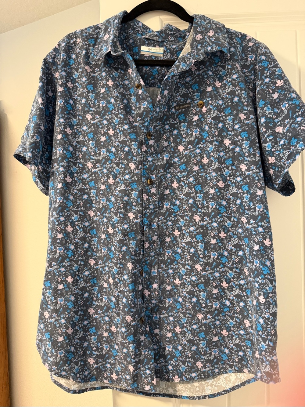 Columbia Men's Navy Floral Short-Sleeve Button-Down Shirt